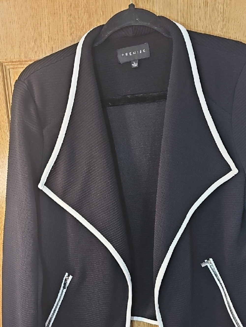 Premise Black Blazer with White Trim - Picture 8 of 9